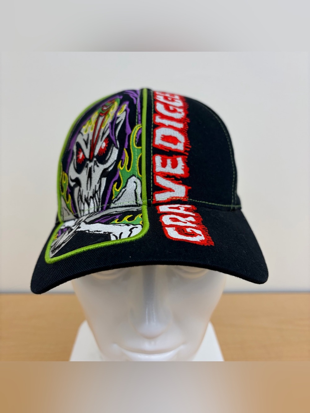 Vintage Grave Digger Monster Truck Black Snapback Cap/Hat Embroidered Logo